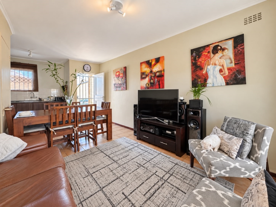 2 Bedroom Property for Sale in Kenilworth Western Cape